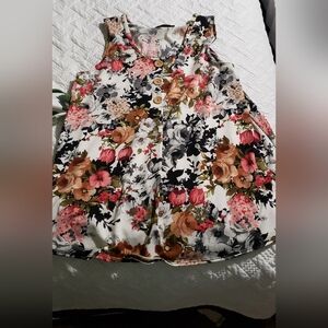 Large tank to floral color
